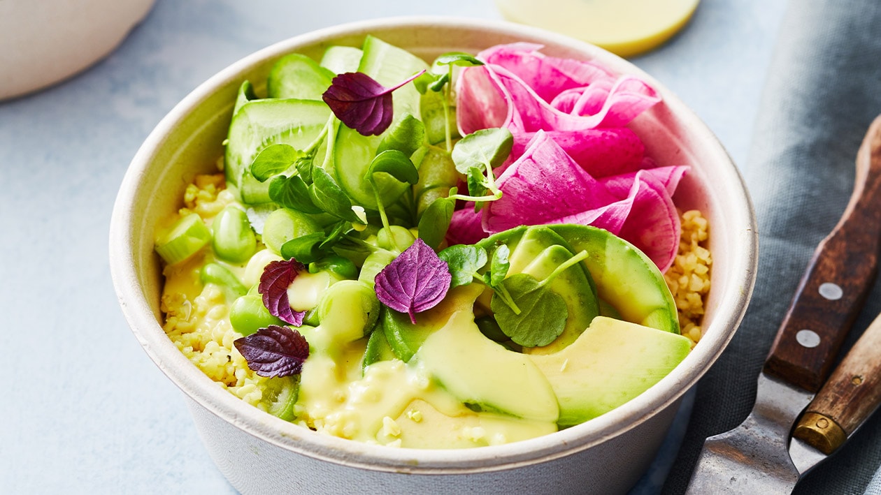 Bulger salade met avocado en paarse radijs en ananas kokos vinaigrette (delivery) Bulger salade met avocado en paarse radijs en ananas kokos vinaigrette (delivery)
